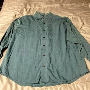 Banana Republic long sleeve button down. Color: green/blue. Size: L